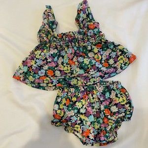 Baby Gap two piece baby girl outfit
